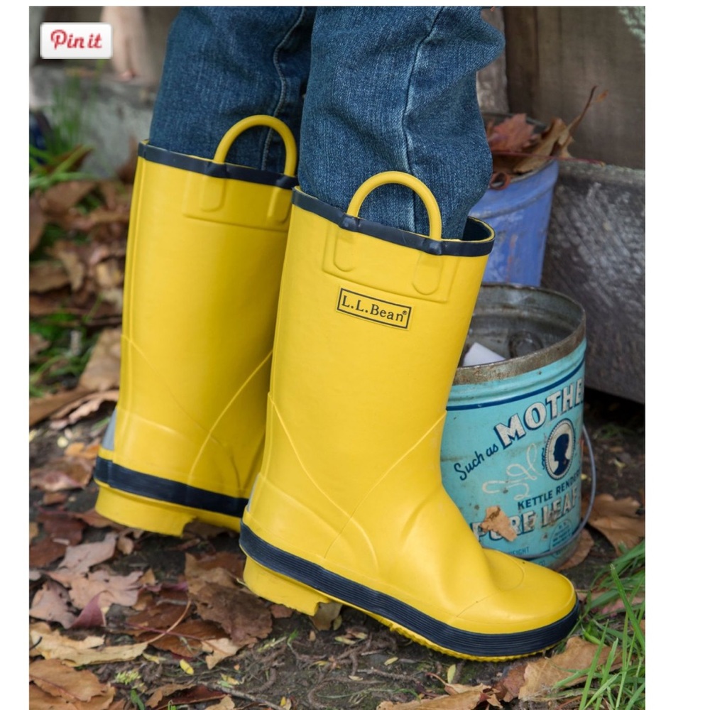 Little kids size 10 L.L. bean puddle stompers
